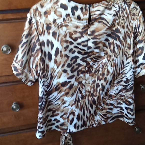 Top - Picture 3 of 4